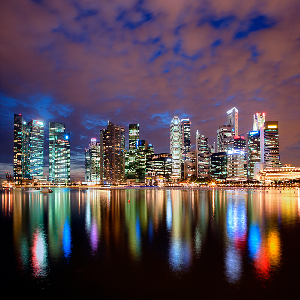 Сингапур в отражении (ширина: 3000 мм, высота: 2800 мм, количество полос: 3)